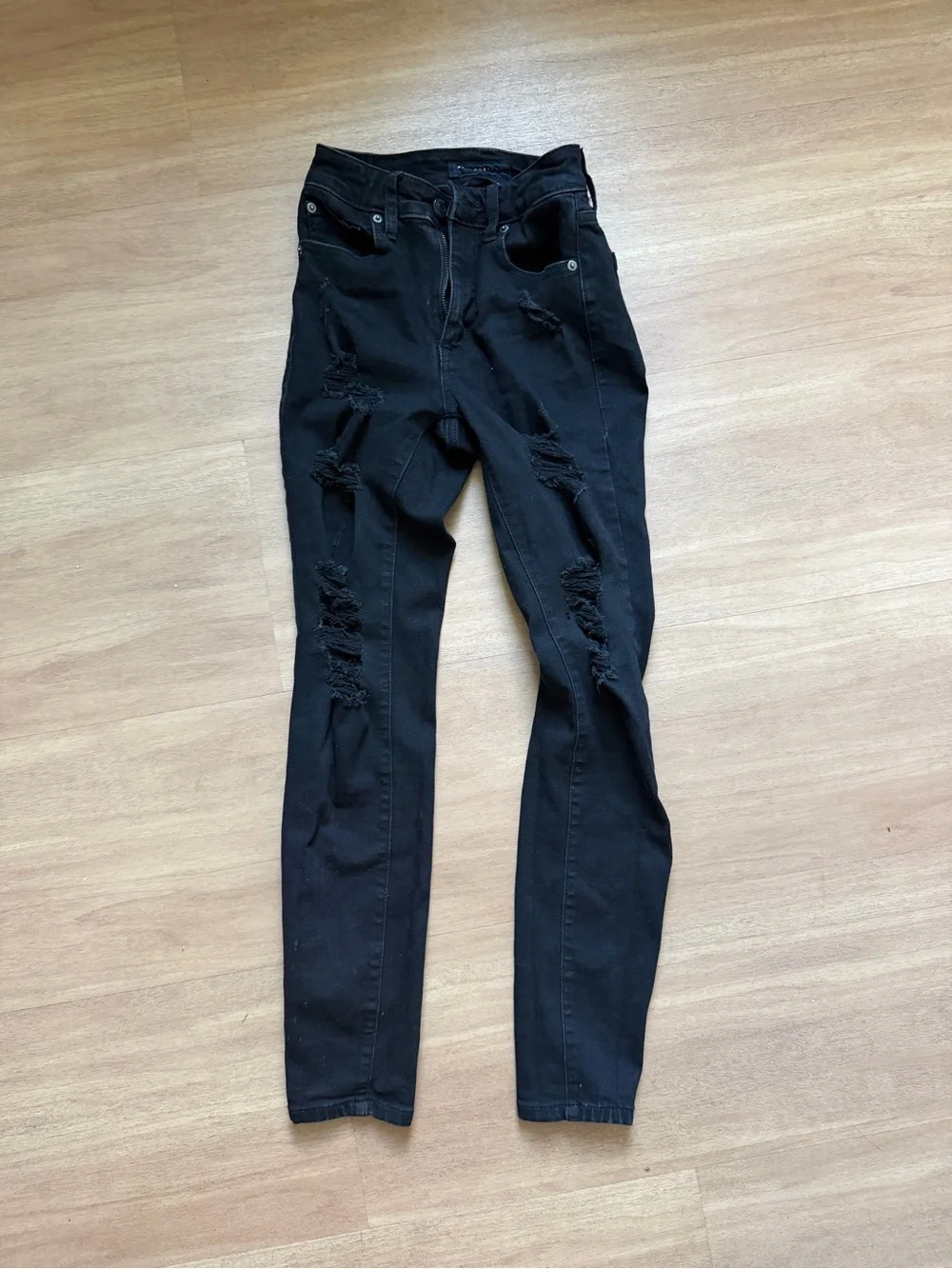 Aeropostale Black Distressed Skinny Jeans